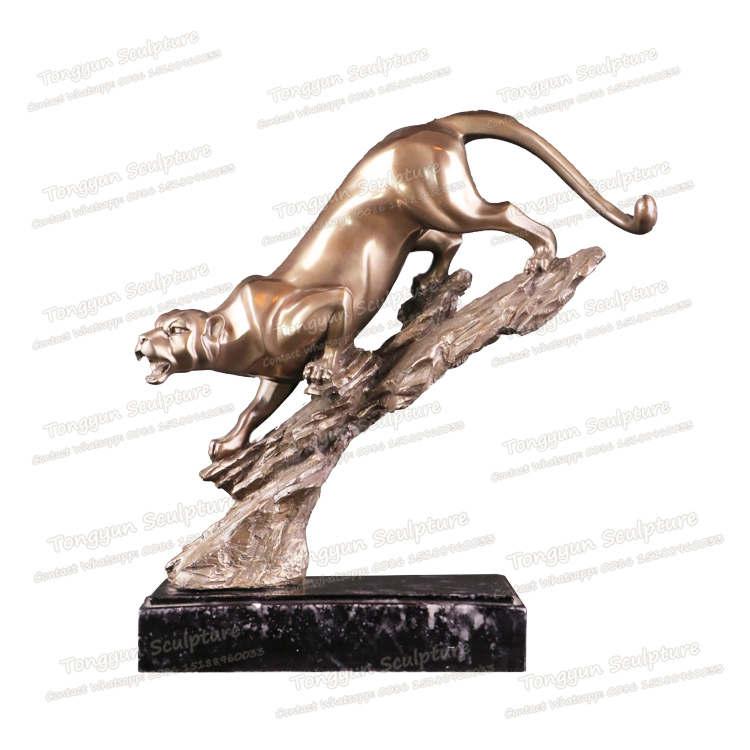 厂家现货直销动物雕塑吼豹铜雕铸铜野生动物摆件铜工艺品