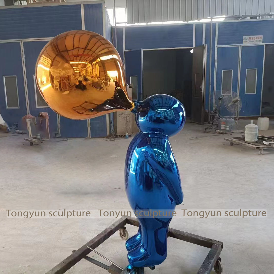 electroplating sculpture a blowing man statue