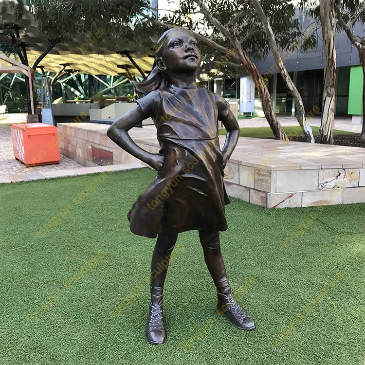Famous Casting Outdoor Garden Art Decoration Life Size Bronze Fearless Girl Statue Sculpture
