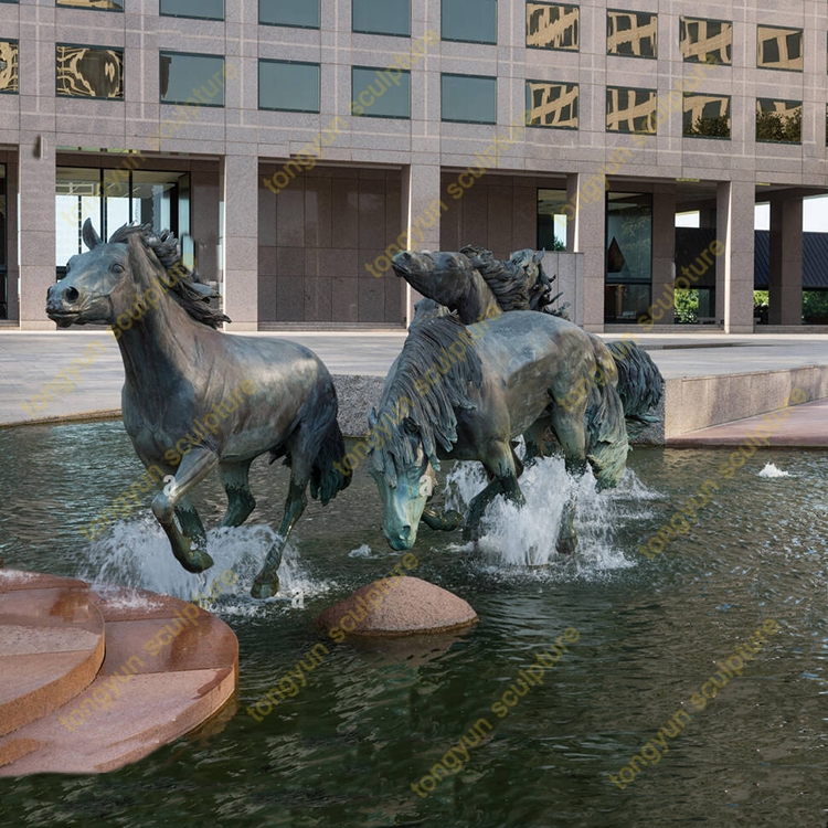Customized Large Antique Bronze Horse Water Fountain for Outdoor Decoration