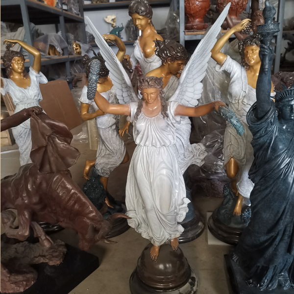 How to Choose and Display European-Style Figure Statues in Your Home-3.jpg