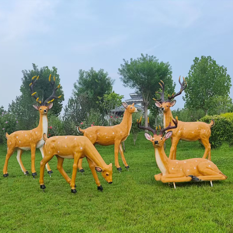 Outdoor Decoration Fiberglass Deer Family Animal Elk Statue Life Size Resin Deer Statue Manufacture.jpg