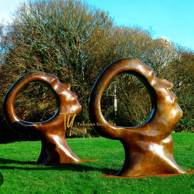 Two Abstract Head Portrait Modern Bronze Sculpture for Outdoor Garden.jpg