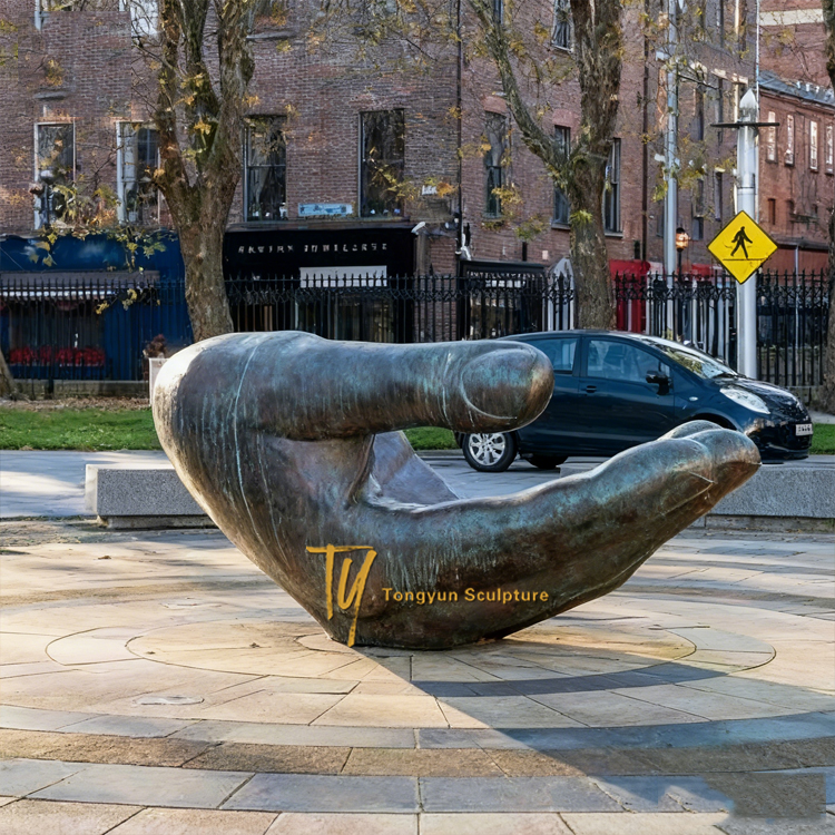 Large Garden Cast Bronze Metal Art Human Hand Landscape Sculptures Statue Abstract Modern Bronze I Love You Statue.jpg