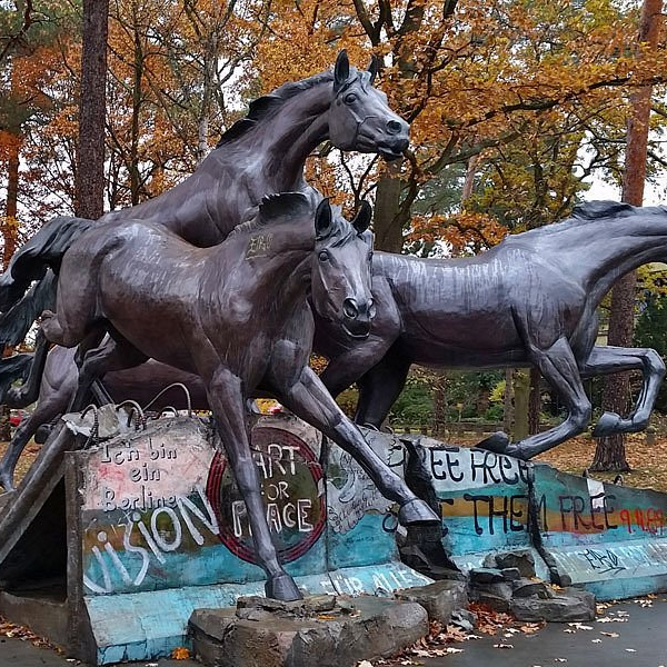 The Top Horse Statue In The World - Section 4.jpg
