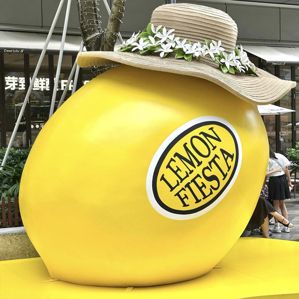 Why Are Fiberglass Sculptures So Popular?.jpg