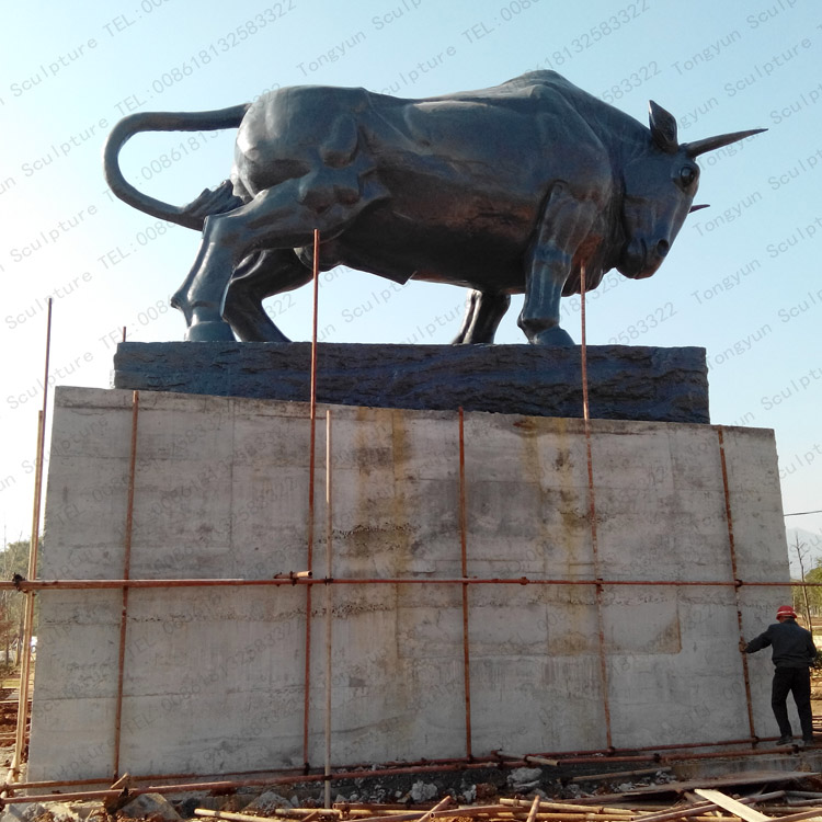 Bronze Pioneer Outdoor Bull Statue.jpg